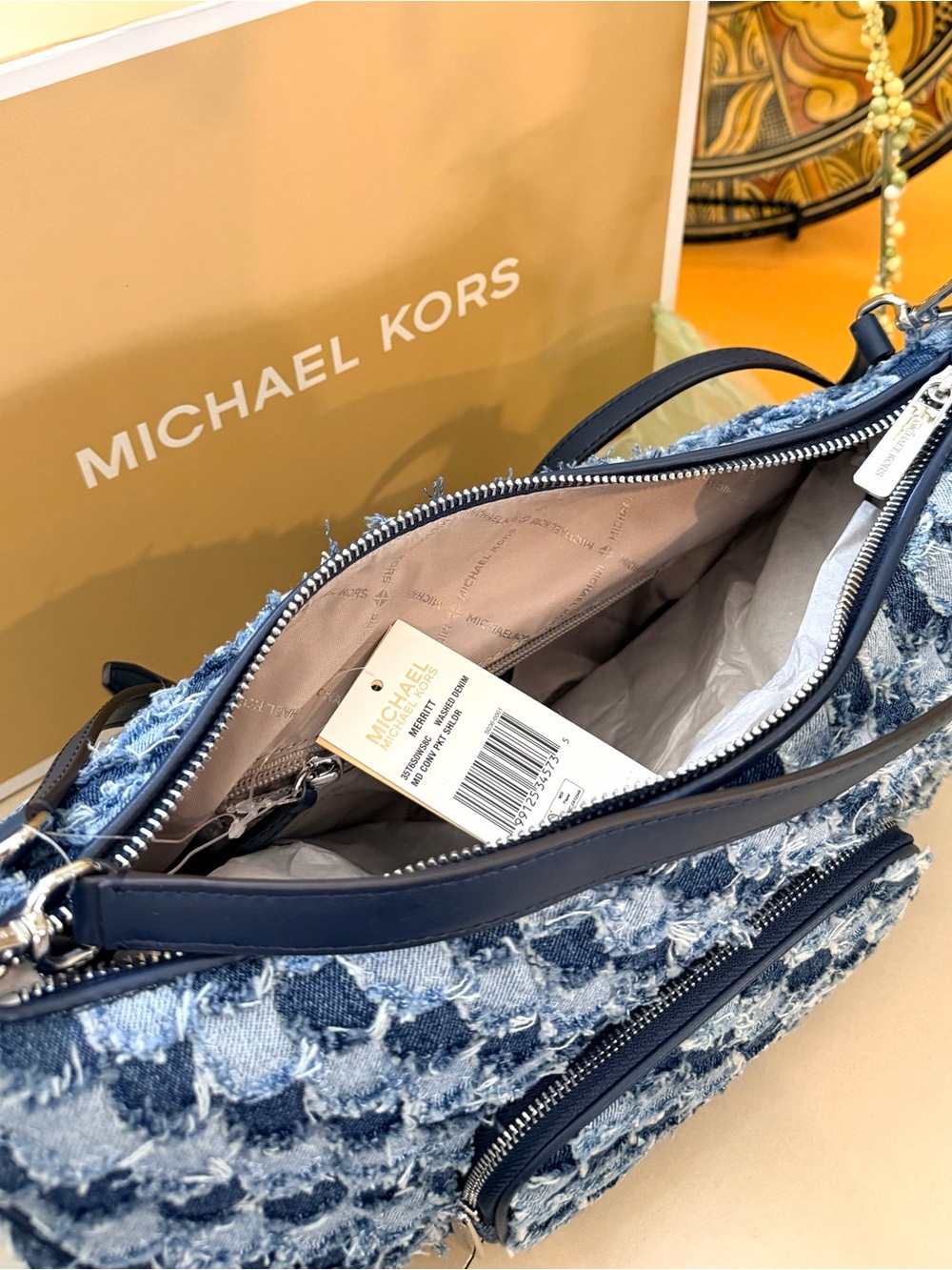 Michael Kors Frayed Denim Patchwork Shoulder Bag in Blue - Picture 13 of 16